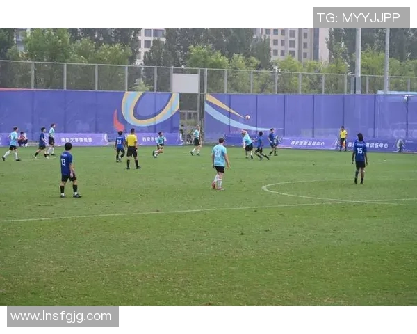 西安足球队展现灵活战术与团队协作的精彩表现分析